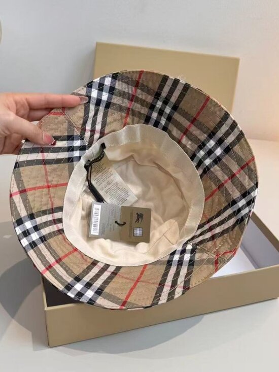 Burberry Vintage Check Beige Bucket Hat main image 4